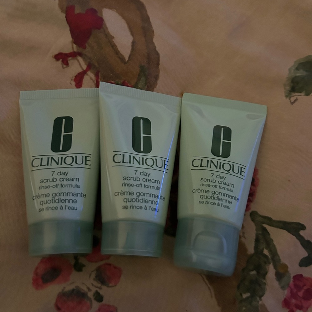 Clinique 7 Day Scrub Cream Rinse-Off Formula - Cream